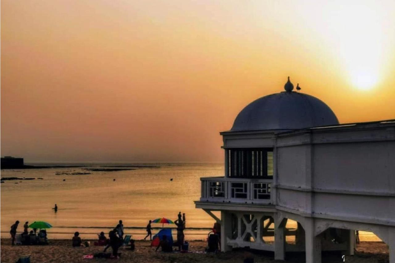 Romantica Vista Al Paseo Maritimo De กาดิซ ภายนอก รูปภาพ